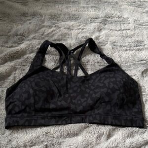 Lululemon Free to be Serene Bra